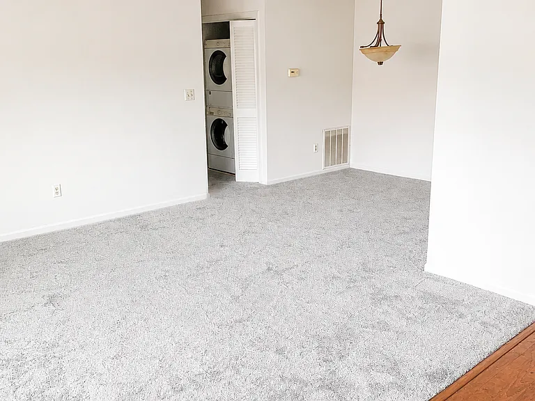 112 Sherwood Ave #5 — Photo 2