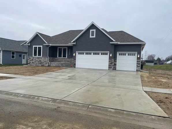 5260 Brookshire St, Almont, MI 48003