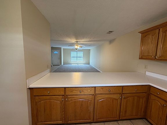 5th image of 147 Harmon Dr #G