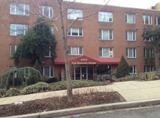 2400 41st St NW APT 100, Washington, DC 20007