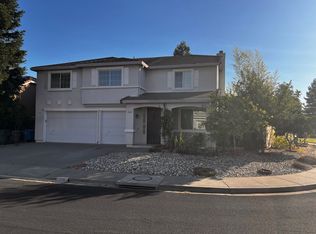 902 Topaz Cir, Vacaville, CA