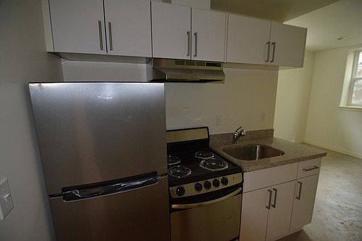 1st image of 1720 E Denny Way APT 020
