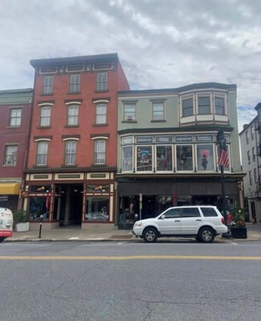 228 Northampton Street — Photo 1