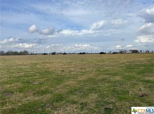 1 Fm 236, Victoria, TX 77905
