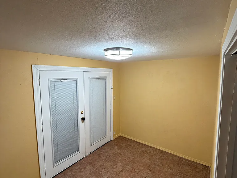 146 Addison Ave W #50 — Photo 2