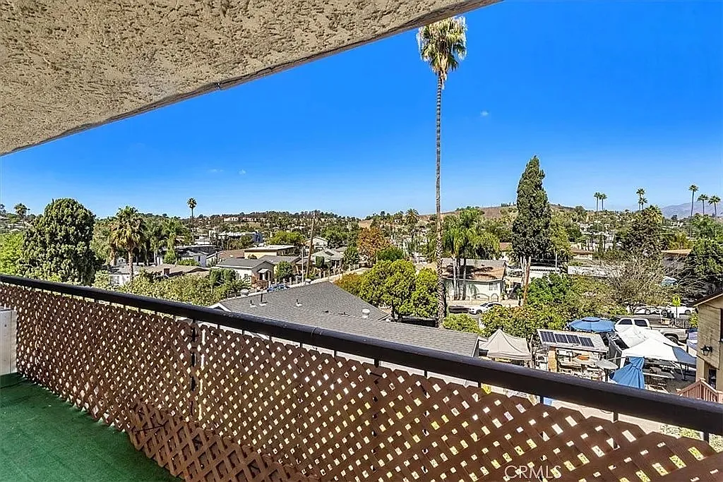 2 bed, 800 sqft, $2,350 — Photo 3