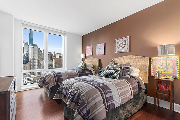 Rented by Compass | media 2