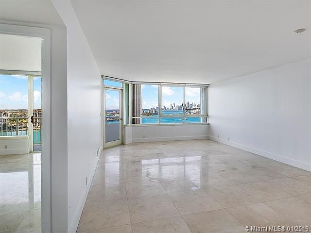 1st image of 400 S Pointe Dr APT 1807