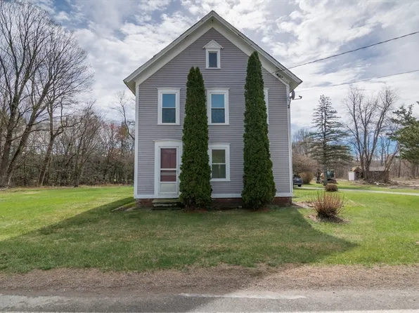 464 Main Rd, Gill, MA 01354