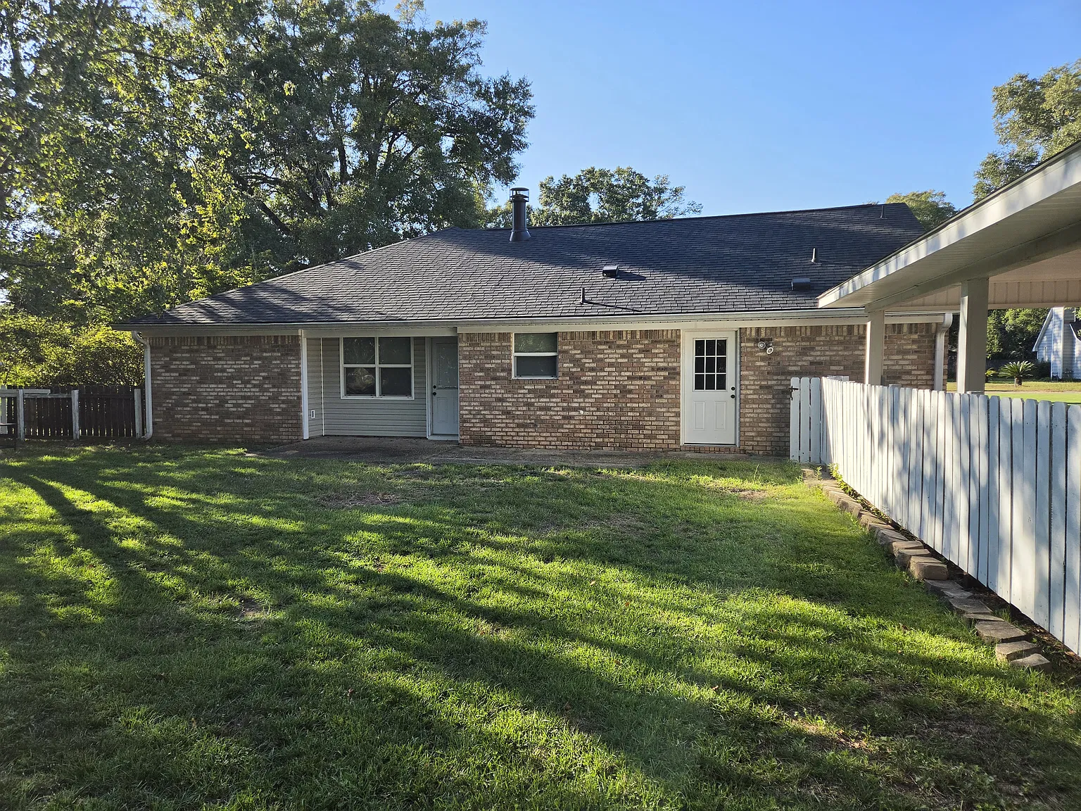 3 bed, 1583 sqft, $1,600 — Photo 4
