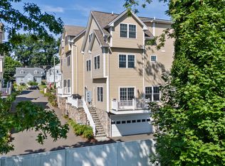 108 Seaside Ave #8, Stamford, CT 06902