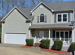 415 Oak Springs Dr, Lawrenceville, GA