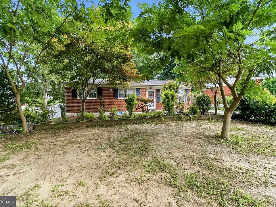1st image of 23 Winnwood Rd