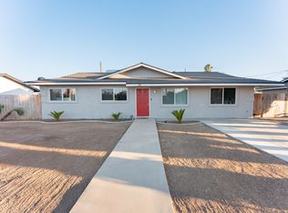 200 W Sierra Way, Dinuba, CA 93618