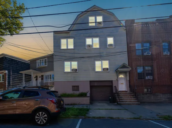 98 West 49th Street image 35 of 35