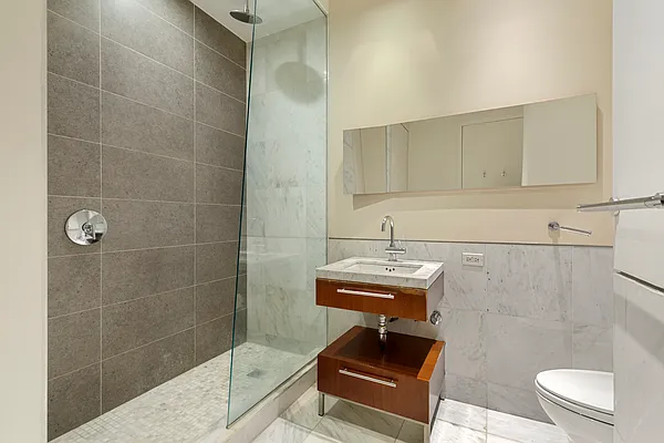 Sold by Nest Seekers International | media 10