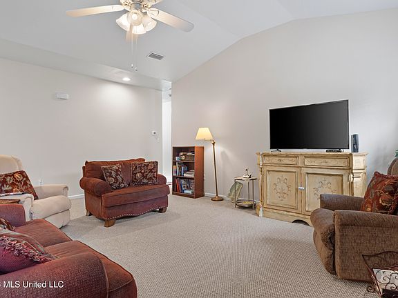 5th image of 3106 Stonewood Dr