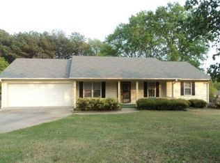 218 McGiboney Rd, Covington, GA 30016