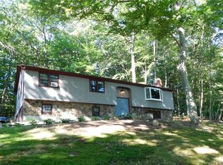 23 Cynthia Ln, Shelton, CT 06484