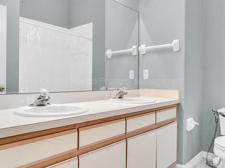 10754 Flycast Cir — Photo 8