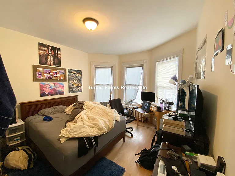 17 Sachem St — Photo 8