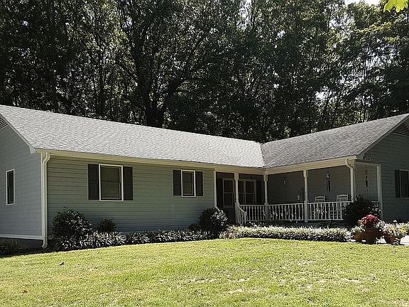 2nd image of 1125 Blackwood Dr