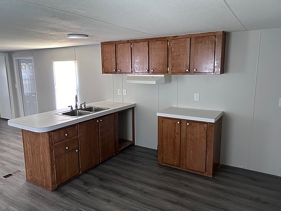 5th image of 109 Delaney Ln #3B-2Ba-1064Sqft