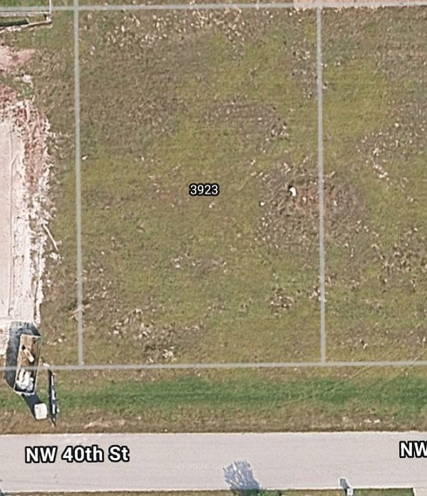1st image of 3923 NW 40th St