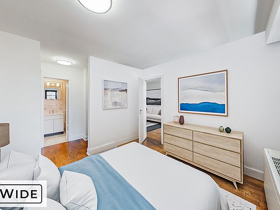 3rd image of 240 E 82nd St APT 21B