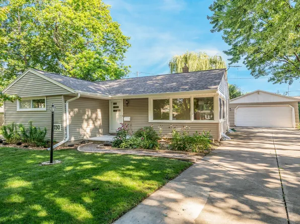 730 Carver Ln, Menasha, WI 54952