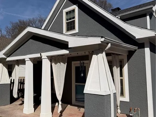 2453 S 12th Ter, Kansas City, KS 66103