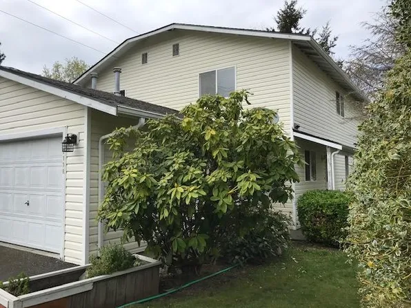 2118 15th St, Anacortes, WA 98221