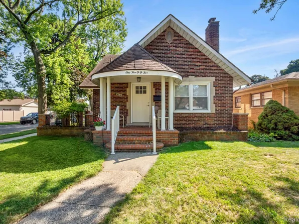 15005 Cleveland Ave, Allen Park, MI 48101