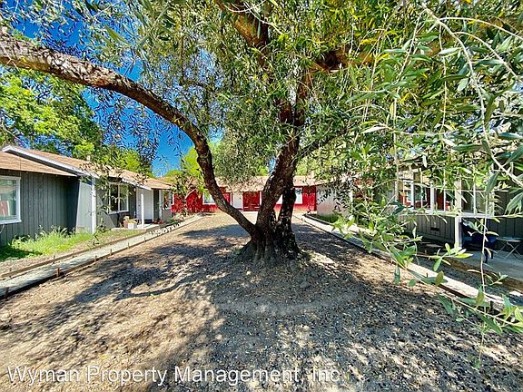 2nd image of 6906 Jefferson St