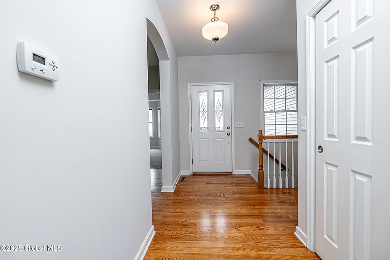 3rd image of 1 Glen Meadow Drive