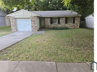 715 Holliday Ln, Duncanville, TX 75116