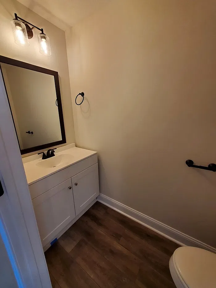 3 bed, 2.5 bath, 1502 sqft, $1,300 — Photo 3