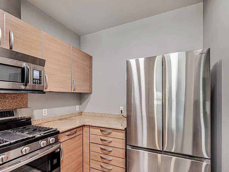 1 Mandalay Pl #1808 — Photo 8