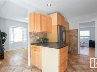 10623 83rd St NW, Edmonton, AB T6A3P6