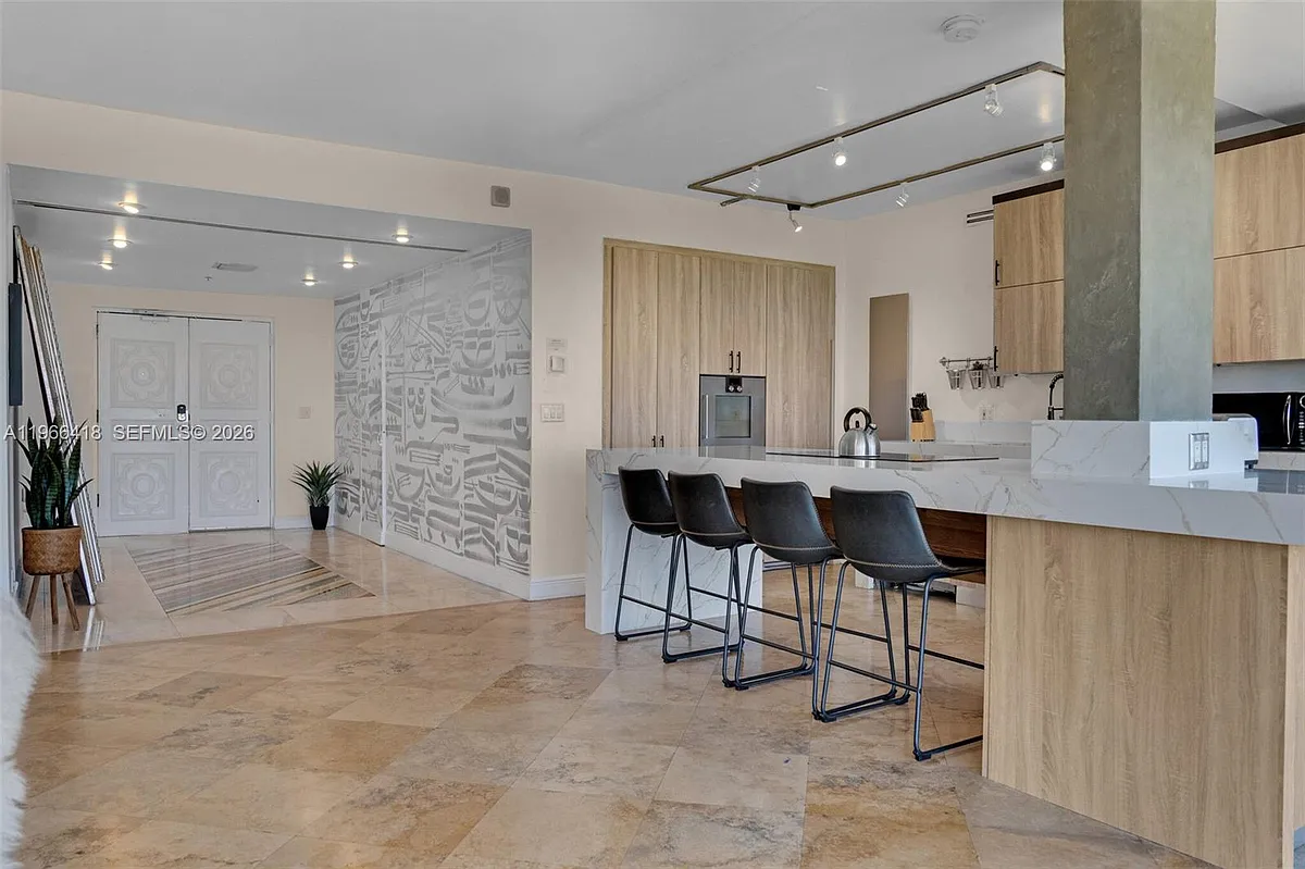 Building Photo - 5781 Biscayne Blvd #Penthouse 3