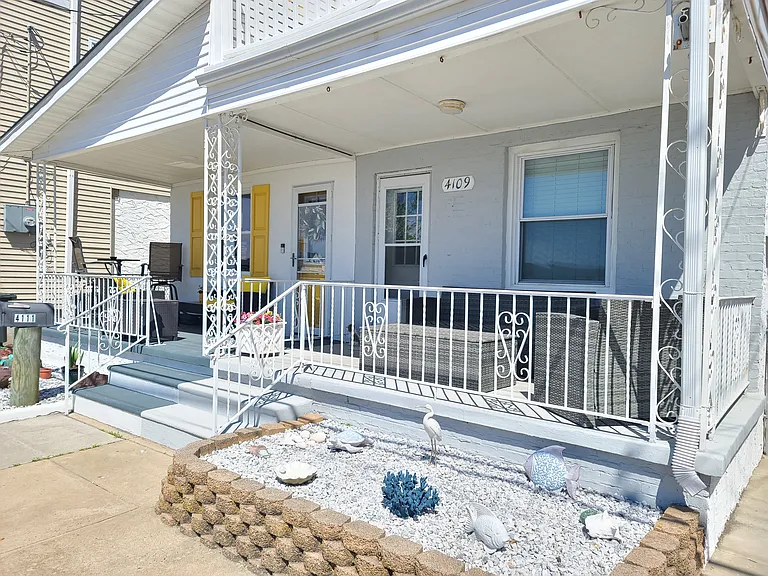 Quaint Front Porch