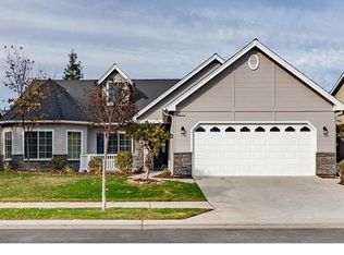 539 Prescott Ave, Clovis, CA 93619