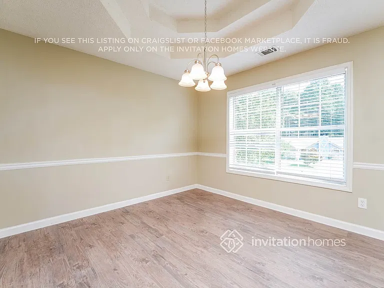 2875 Cove Crossing Dr — Photo 6