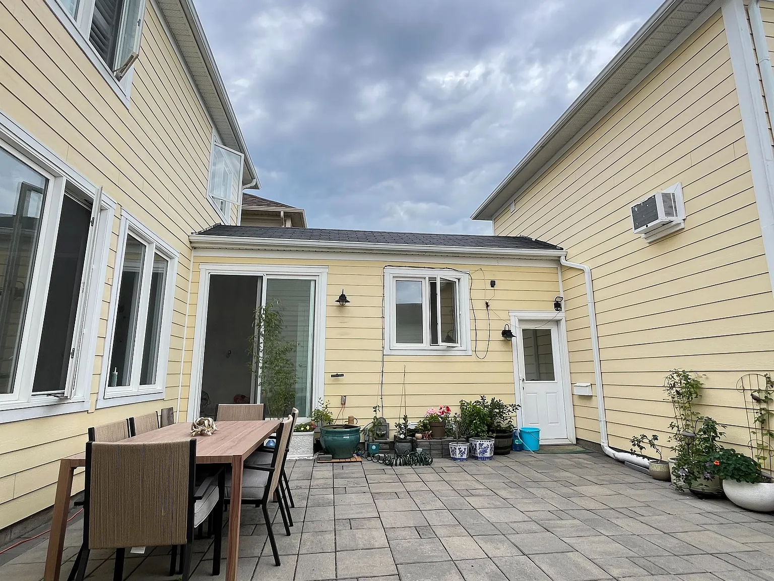 2 bed, $1,900 — Photo 3