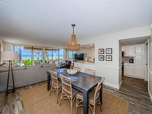 5th image of 2200 Gulf Blvd APT 7