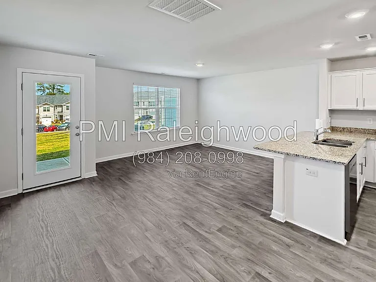 3307 Alibird Ln — Photo 6