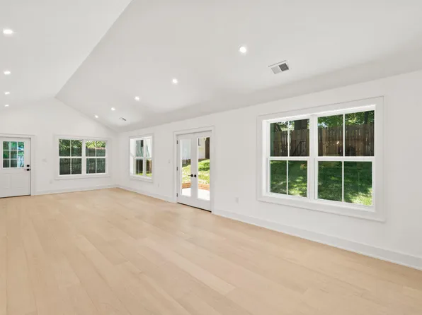 209 Thistle Dr, Silver Spring, MD 20901