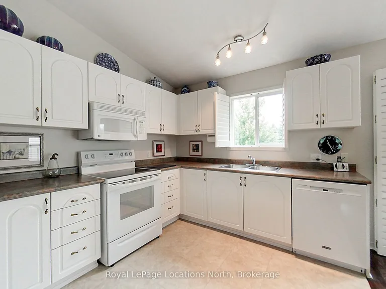46 Barker Blvd #13 — Photo 13