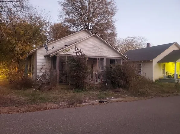 310 Rowena St S, Wynne, AR 72396