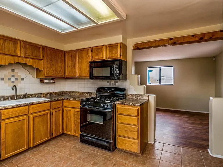 2838 Aliso Dr NE — Photo 10